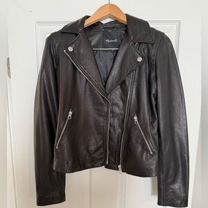 Never worn. Madewell leather jacket, black, size M